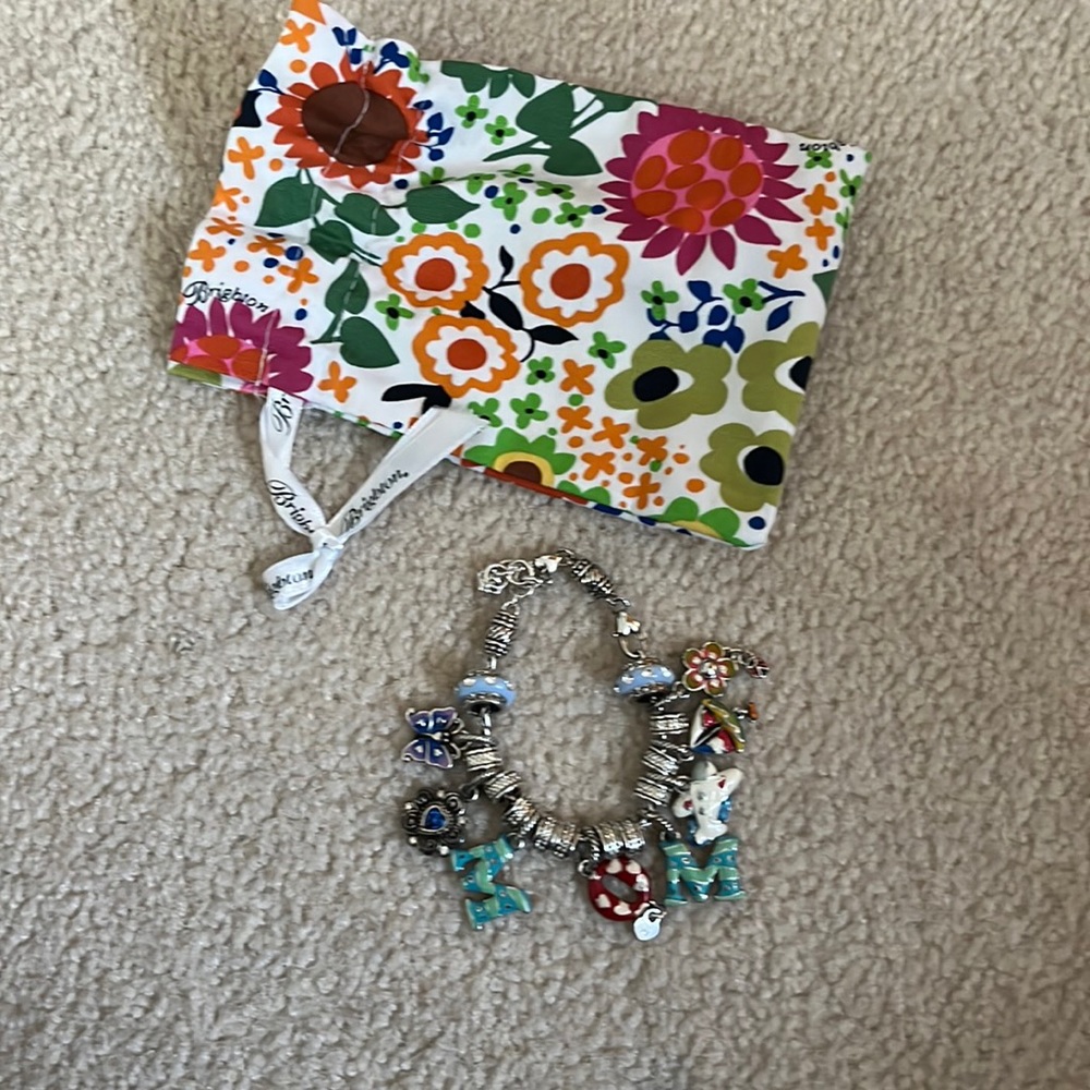 Brighton charm bracelet with  MOM and 5 charms